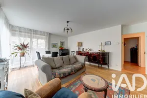 Apartment in Caluire-et-Cuire (69300)