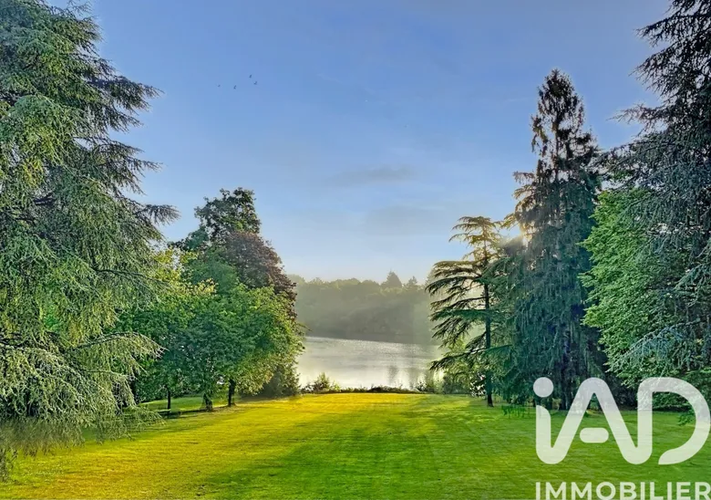 Maison 10 pièces 346 m² · à La Chapelle-sur-Erdre · 346 m² · 1 160 000 €