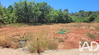 Building plot in Montmeyan (83670)