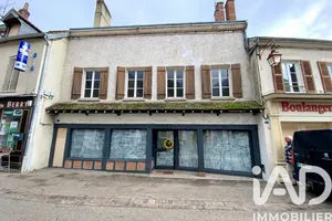 Building in Château-Renard (45220)