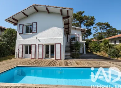House in Arcachon (33120)