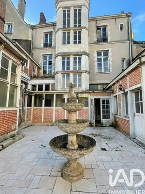 Building in Montargis (45200)