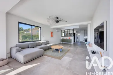 Duplex in Sanary-sur-Mer (83110)