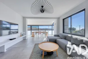 Duplex in Sanary-sur-Mer (83110)