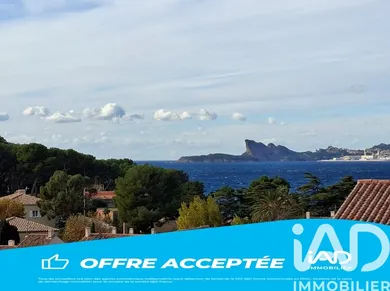 Appartement à Saint-Cyr-sur-Mer (83270)