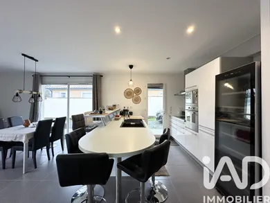 House in Carbon-Blanc (33560)
