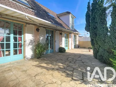 House in Chevry-Cossigny (77173)