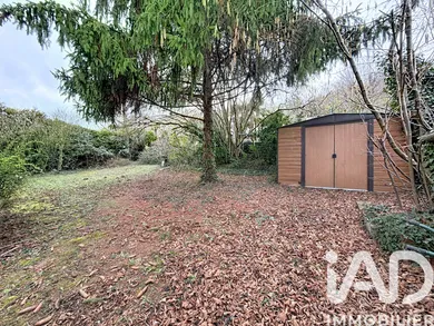 House in Vaux-sur-Seine (78740)