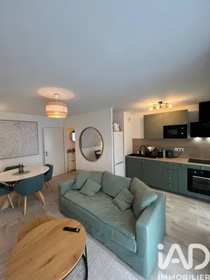 Apartment in Les Ulis (91940)