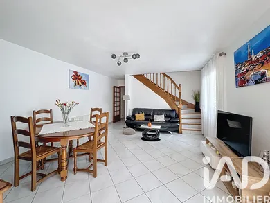Townhouse in Houilles (78800)