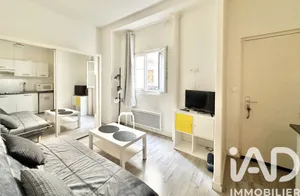 Apartment in Paris (75018)