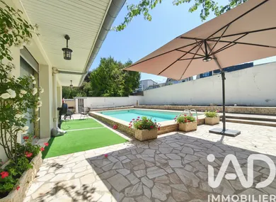 House in Noisy-le-Grand (93160)