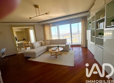 Apartment in Pantin (93500)