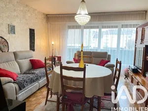 Apartment in Fleury-les-Aubrais (45400)