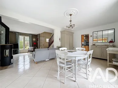 Maison à La Chapelle-sur-Erdre (44240)