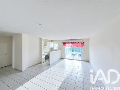 Apartment in Soyaux (16800)