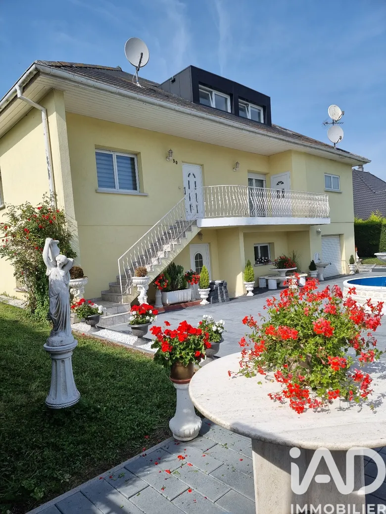 Maison 10 pièces 320 m² · à Altkirch · 320 m² · 375 000 €