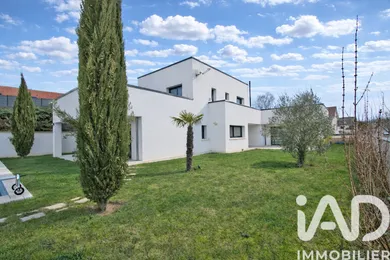 Maison d'architecte à Bouleuse (51170)