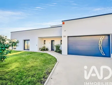 Maison d'architecte à Bouleuse (51170)