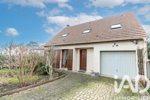 Maison traditionnelle à Sainte-Geneviève-des-Bois (91700)