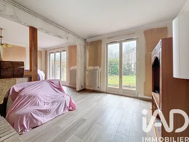 House in Savigny-le-Temple (77176)
