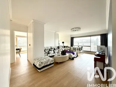 Apartment in Châtillon (92320)