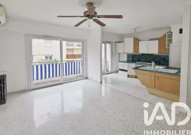 Apartment in Nice (06100)