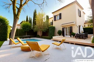 Mansion in Marseille (13008)