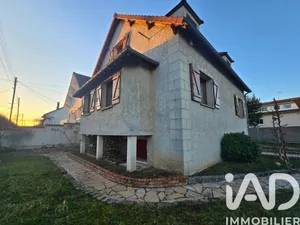 Maison à Sainte-Geneviève-des-Bois (91700)