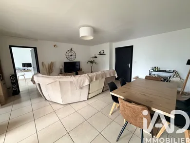 Apartment in La Possession (97419)