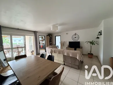 Apartment in La Possession (97419)