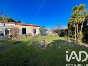 House in Entraigues-sur-la-Sorgue (84320)