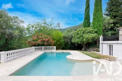 Maison traditionnelle à Tourrettes-sur-Loup (06140)