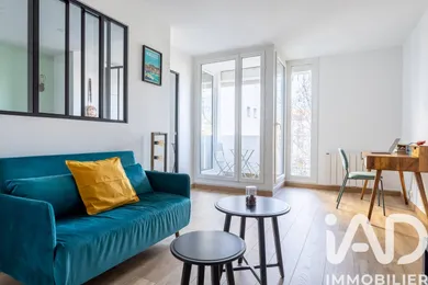 Apartment in Courbevoie (92400)