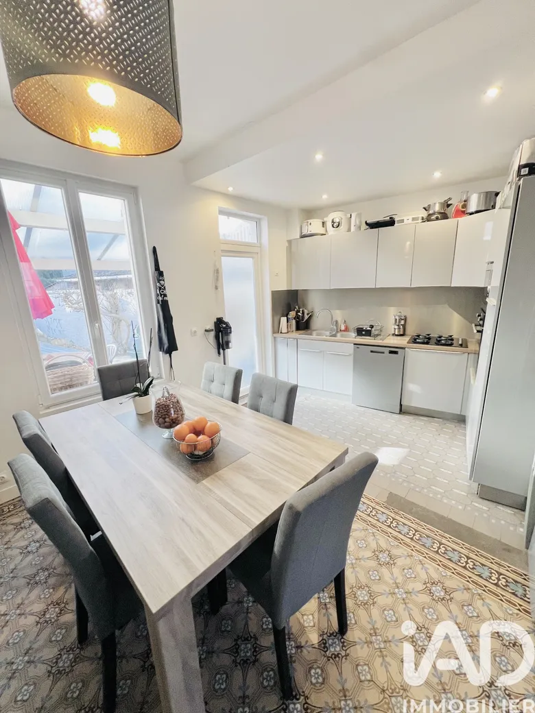 Maison 6 pièces 118 m² · à Creil · 118 m² · 260 000 €
