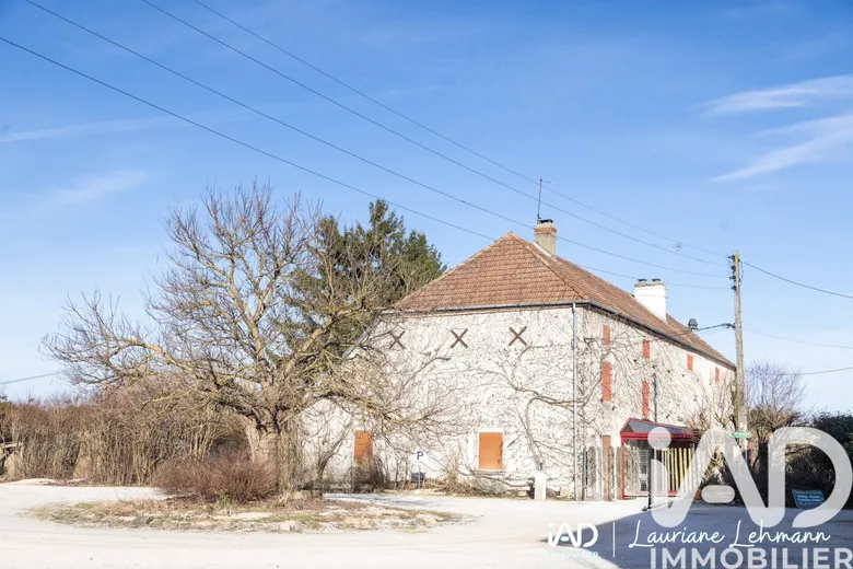 Immeuble 439 m² · à Dole · 439 m² · 525 000 €