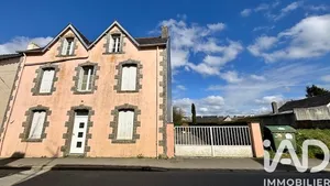 Maison traditionnelle à Plonévez-du-Faou (29530)