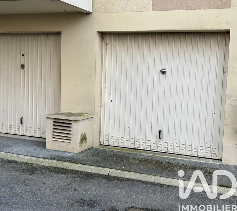 Parking 13 m² · à Compiègne · 13 m² · 11 000 €