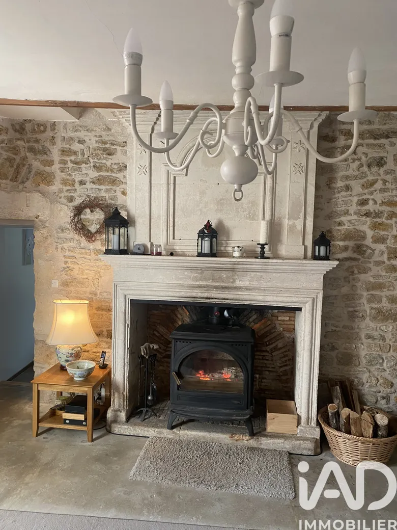 Maison 12 pièces 296 m² · à La Chapelle-Thémer · 296 m² · 259 900 €