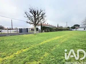 Building plot in Margaux (33460)