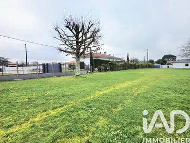 Building plot in Margaux (33460)