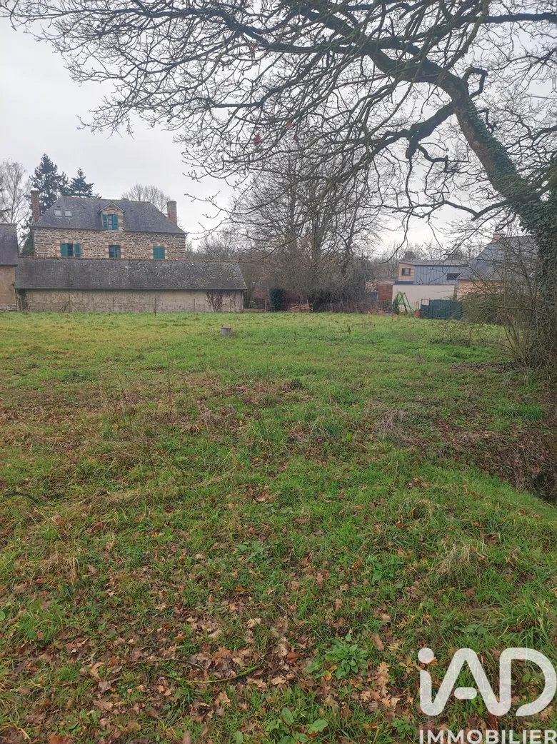 Terrain à Saint-Aubin_du-Pavail (35410) · à Châteaugiron · 182 000 €