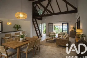 House in Saint-Denis (97490)