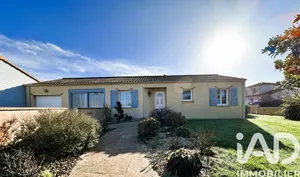 House in Saint-Étienne-du-Bois (85670)