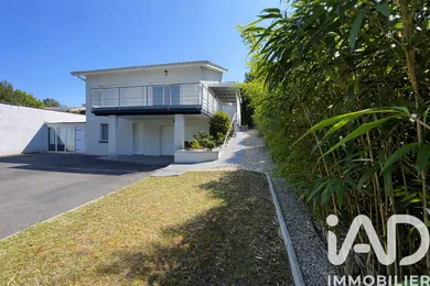 Maison à Belin-Béliet (33830)