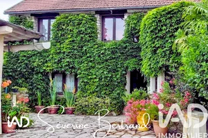 Village house in Guerville (78930)