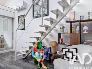 Apartment in Paris (75011)