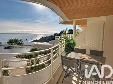 Apartment in Saint-Raphaël (83530)