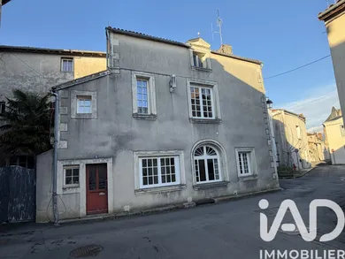 House in Thouars (79100)
