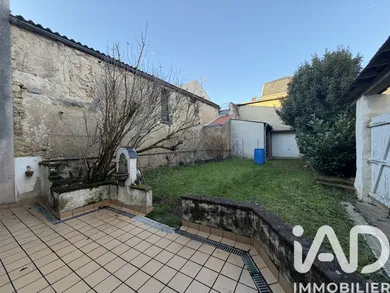 House in Thouars (79100)